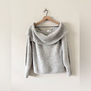 GAP Light Heathered Gray Off the Shoulder Sweater - Long Sleeve - Size M